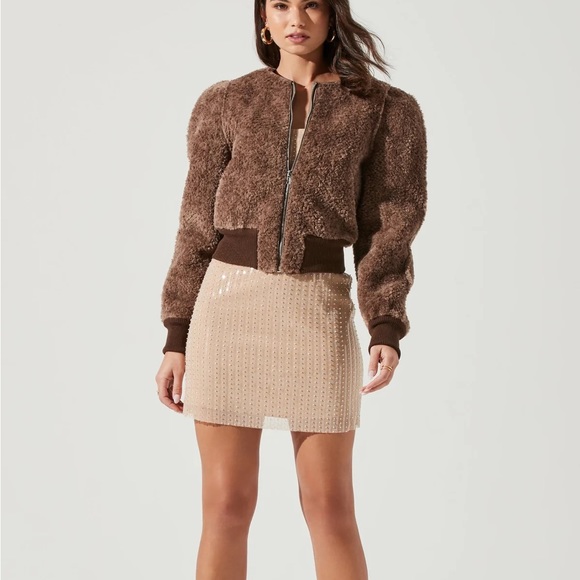Last 1! ASTR the Label Stacy Faux Fur Jacket Brown - Picture 6 of 9